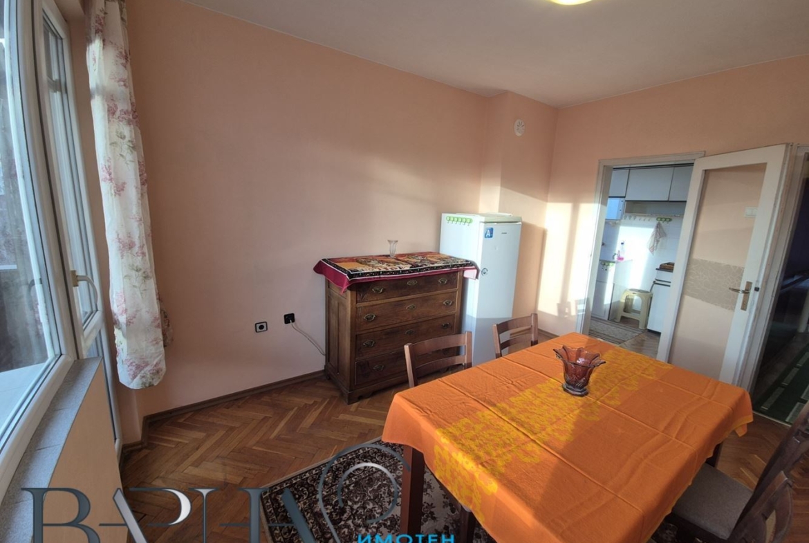 3-стаен - Варна, Колхозен пазар - 0