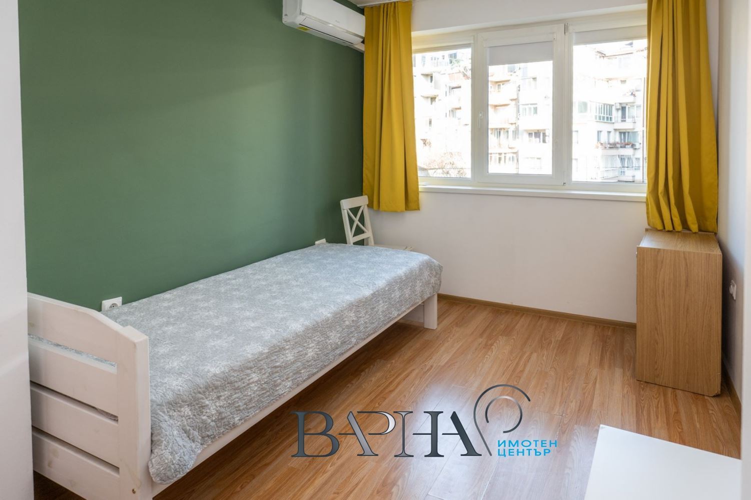 3-стаен - Варна, Лятно кино Тракия - 0