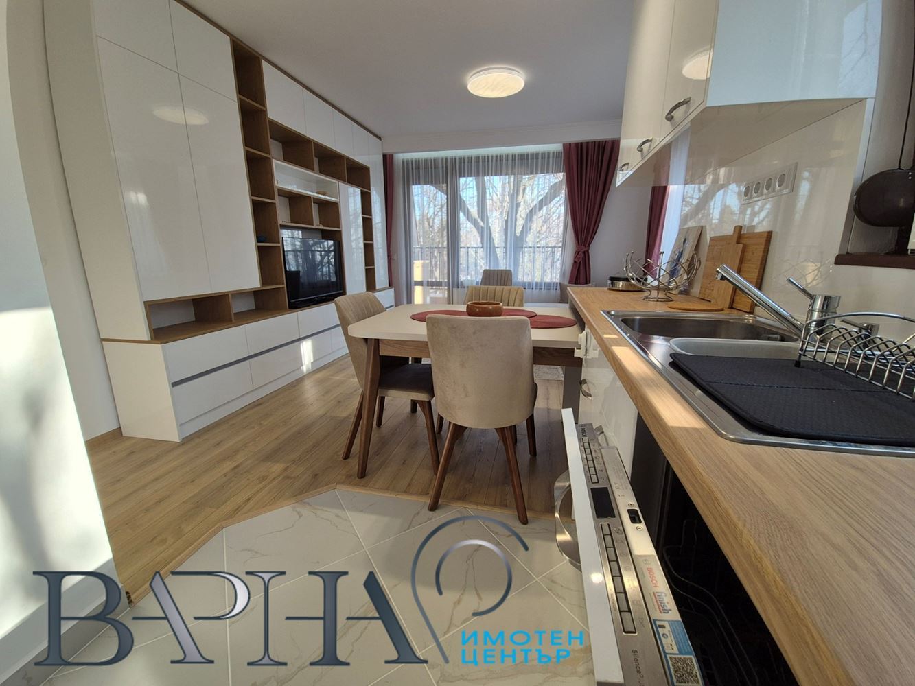 2-стаен - Варна, к.к. Св.Св. Константин и Елена - 0