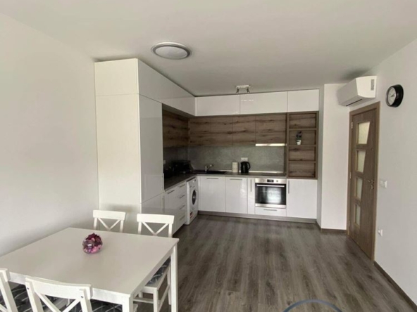 2-стаен - Варна, Младост 1 - 0