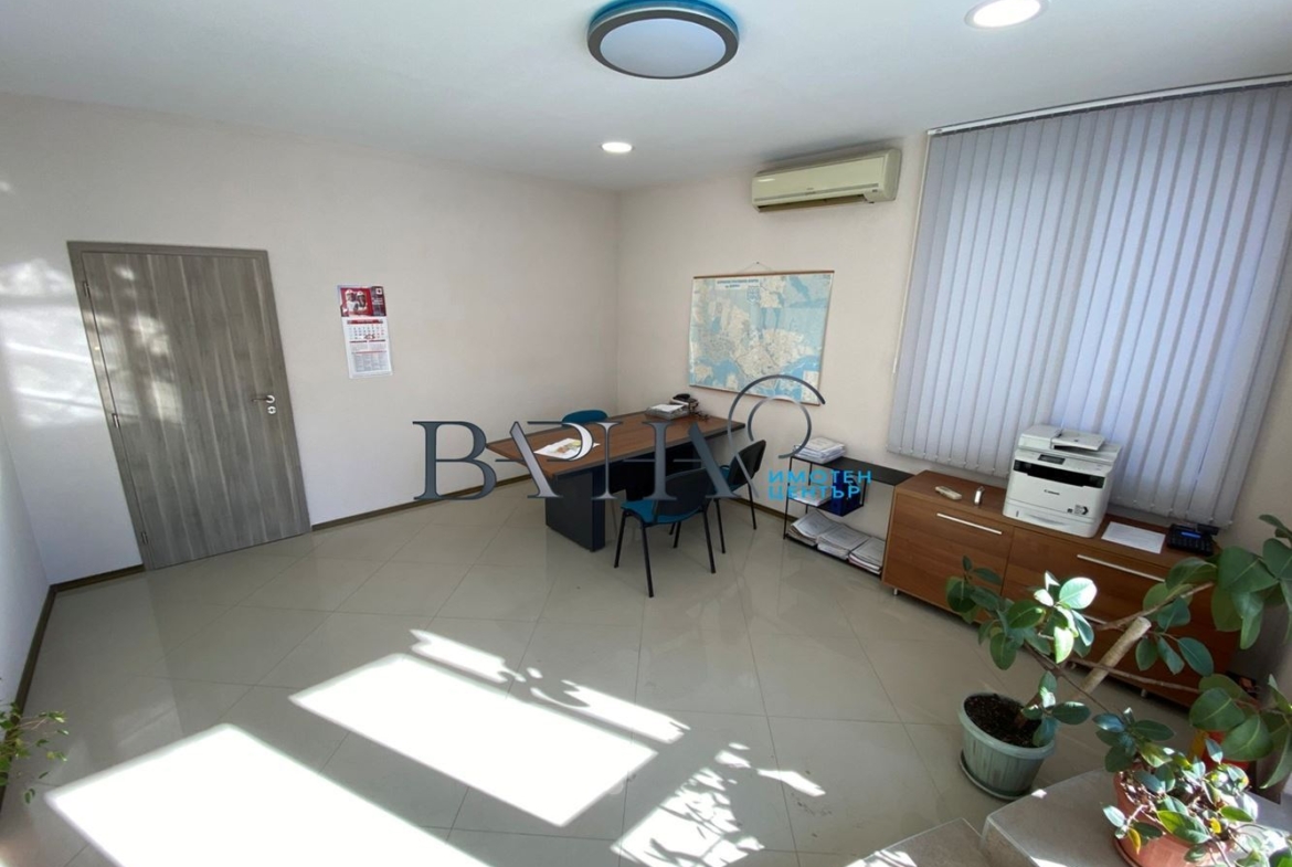 Офис - Варна, Бриз - 0