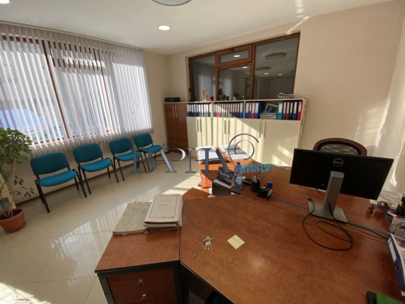 Офис - Варна, Бриз - 0