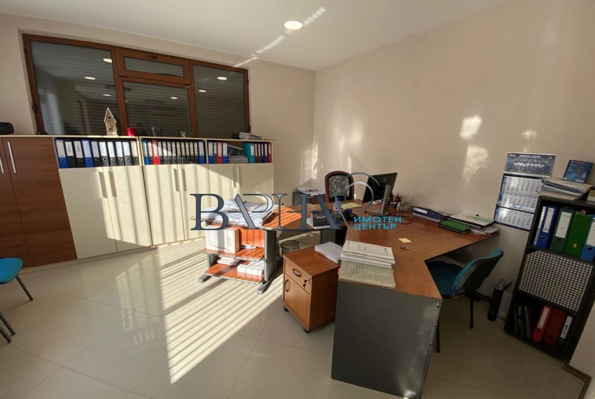 Офис - Варна, Бриз - 0