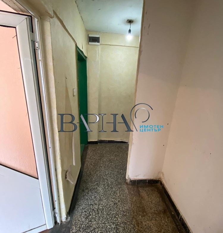 Левски Спалня Хол Кухня - 0