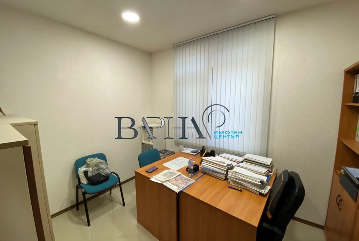 Офис - Варна, Бриз - 0