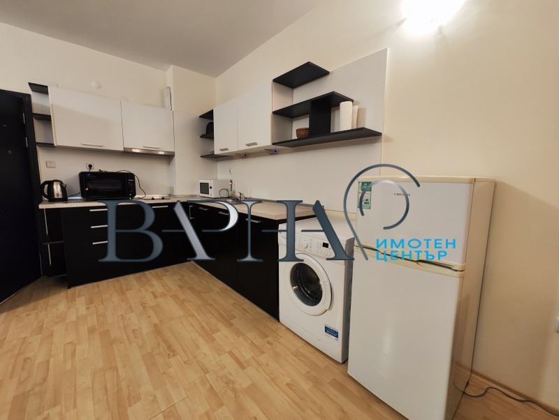 Продава Обзаведеан Двустаен Апартамент к.к. Зл. Пясъци - 0