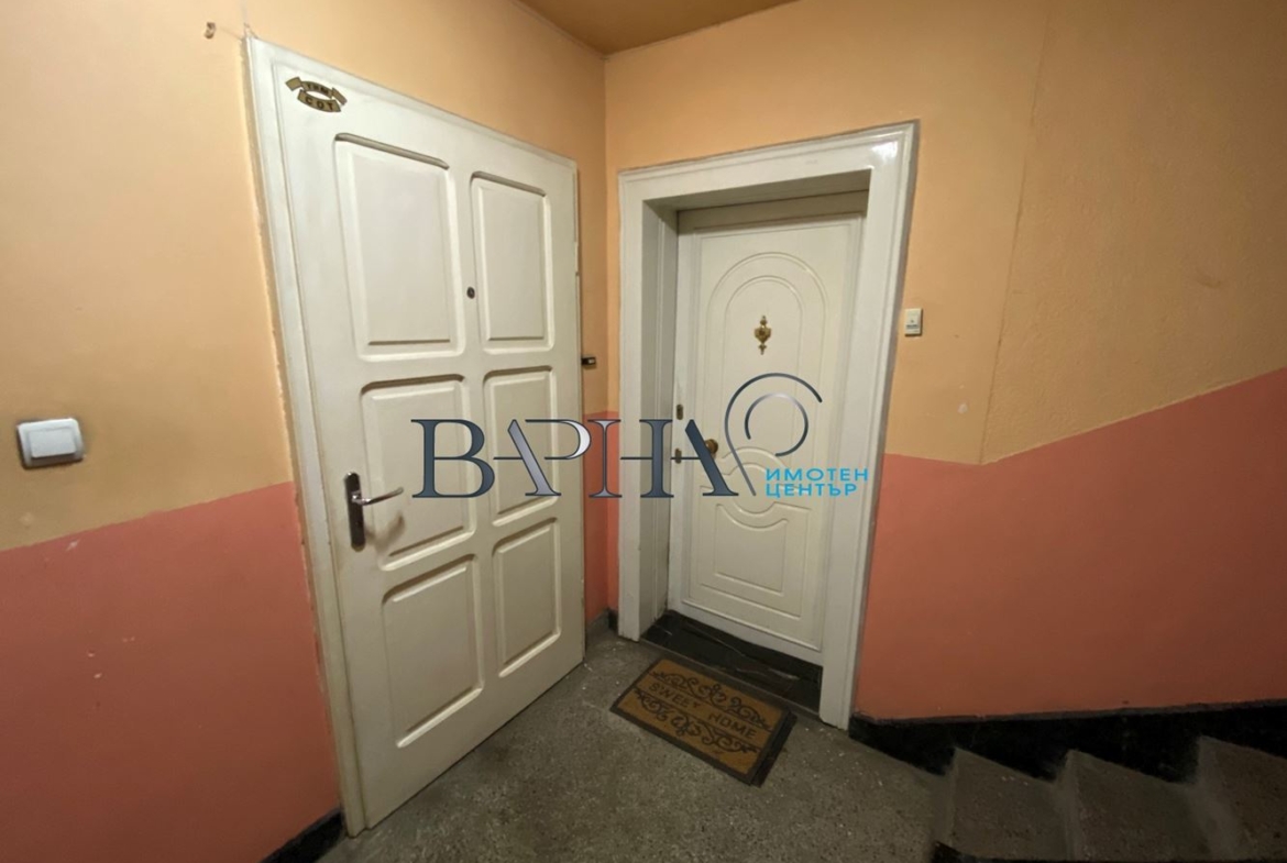 2-стаен - Варна, Генералите - 0