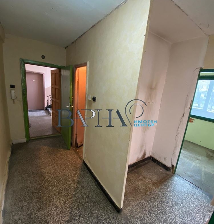 Левски Спалня Хол Кухня - 0