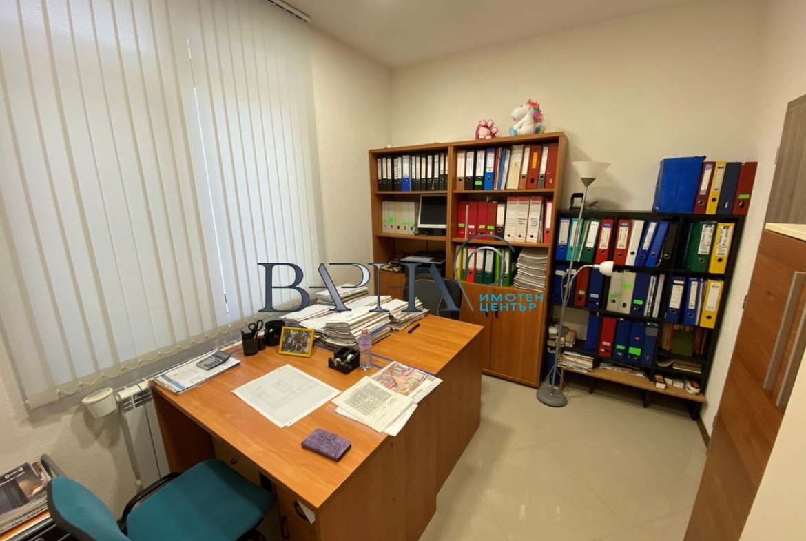 Офис - Варна, Бриз - 0