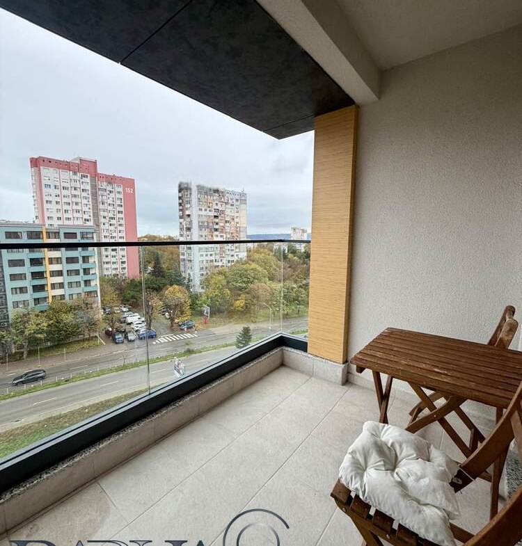 2-стаен - Варна, Младост 2 - 0