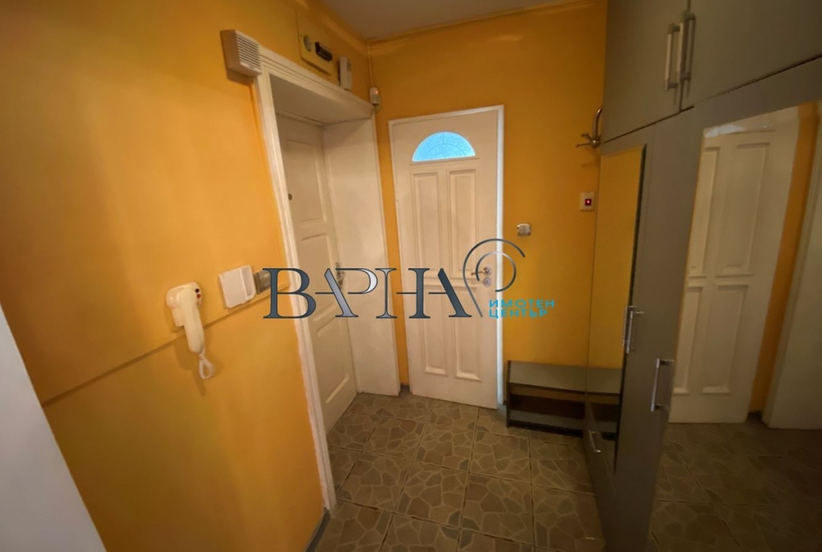 2-стаен - Варна, Генералите - 0