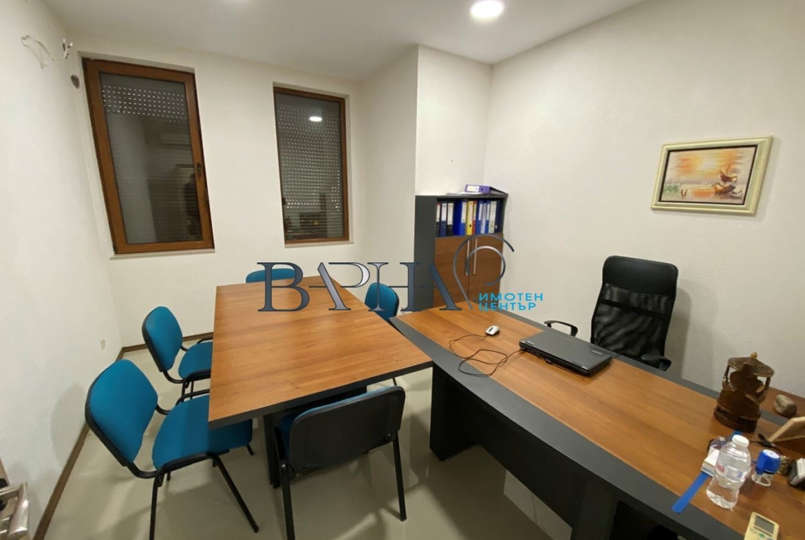 Офис - Варна, Бриз - 0