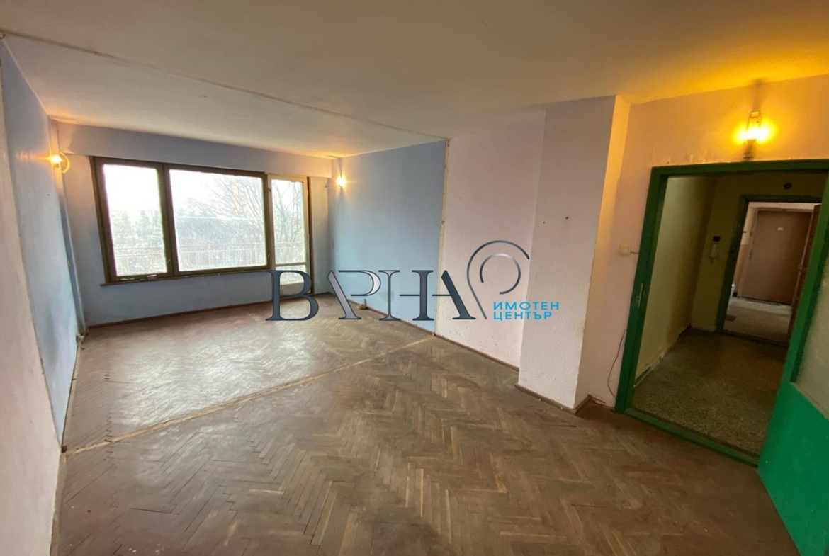 Левски Спалня Хол Кухня - 0