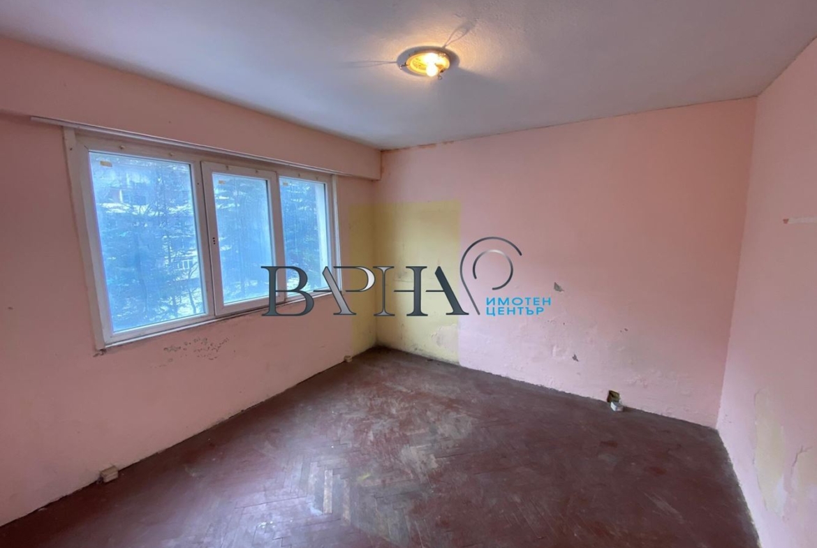 Левски Спалня Хол Кухня - 0