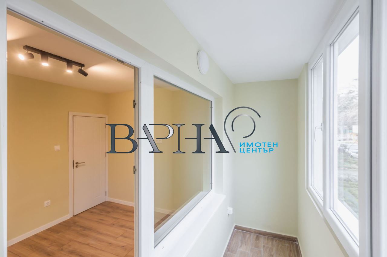 Продава Тристаен апартамент Чайка До Пазара - 0