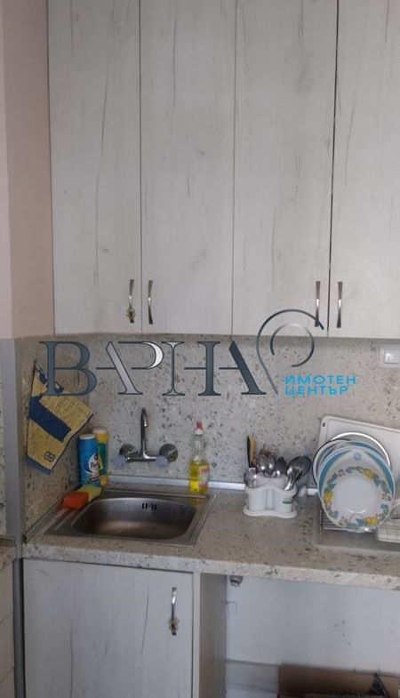 Продава Гарсониера След Ремонт в кв. Владиславово - 0