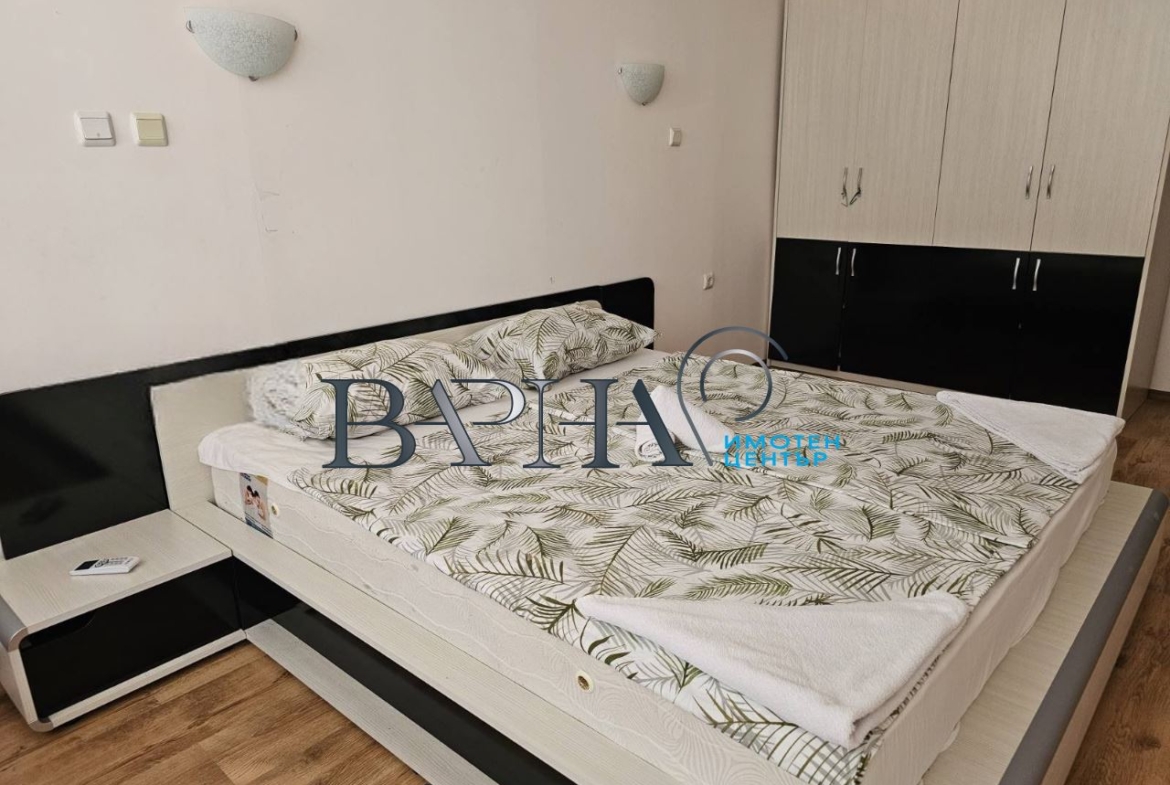 Продава обзаведен двустаен апартамент к.к. Зл Пясъци - 0