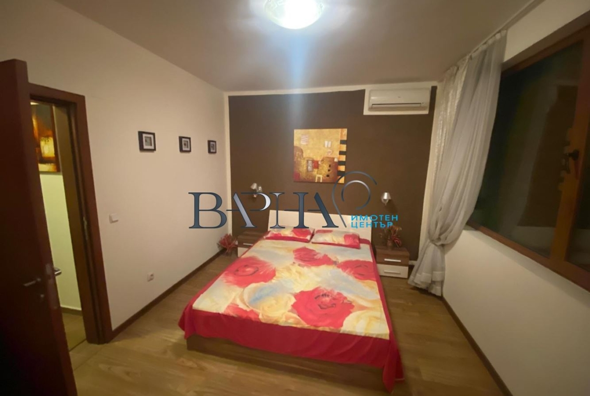 Просторен Двустаен Апартамент - 0