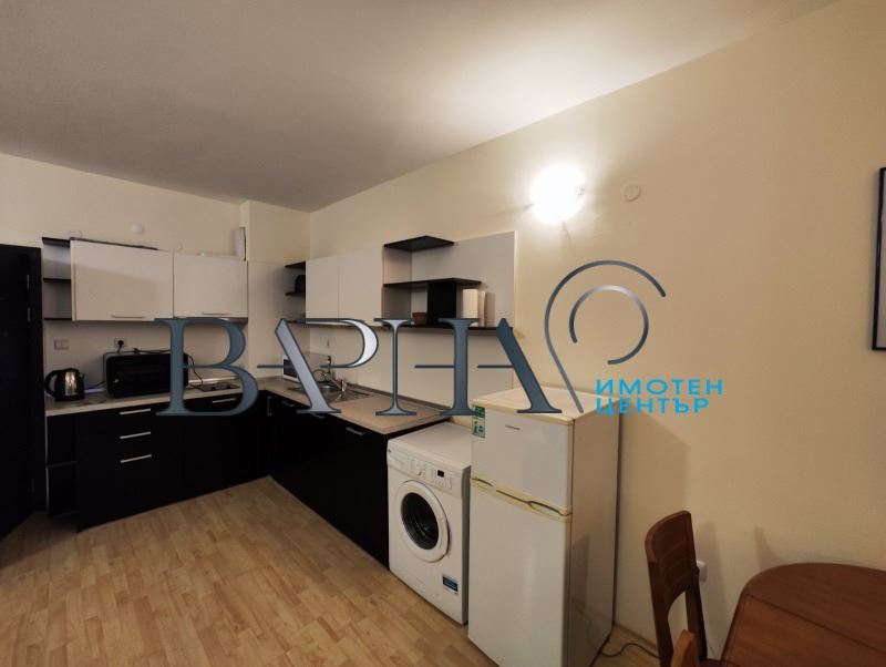 Продава Обзаведен Двустаен Апартамент к.к. Зл. Пясъци - 0