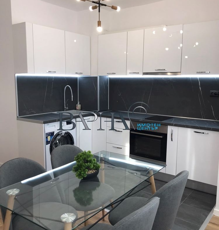 Продава Двустаен Апартамент в кв. Трошево - 0