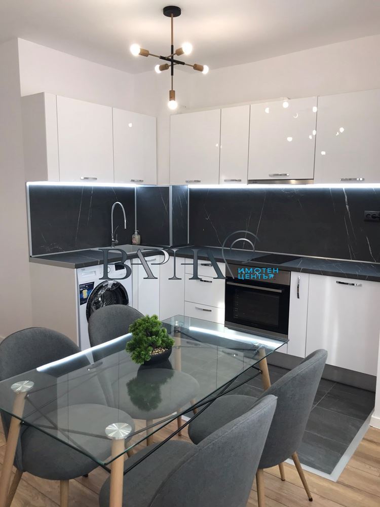 Продава Двустаен Апартамент в кв. Трошево - 0