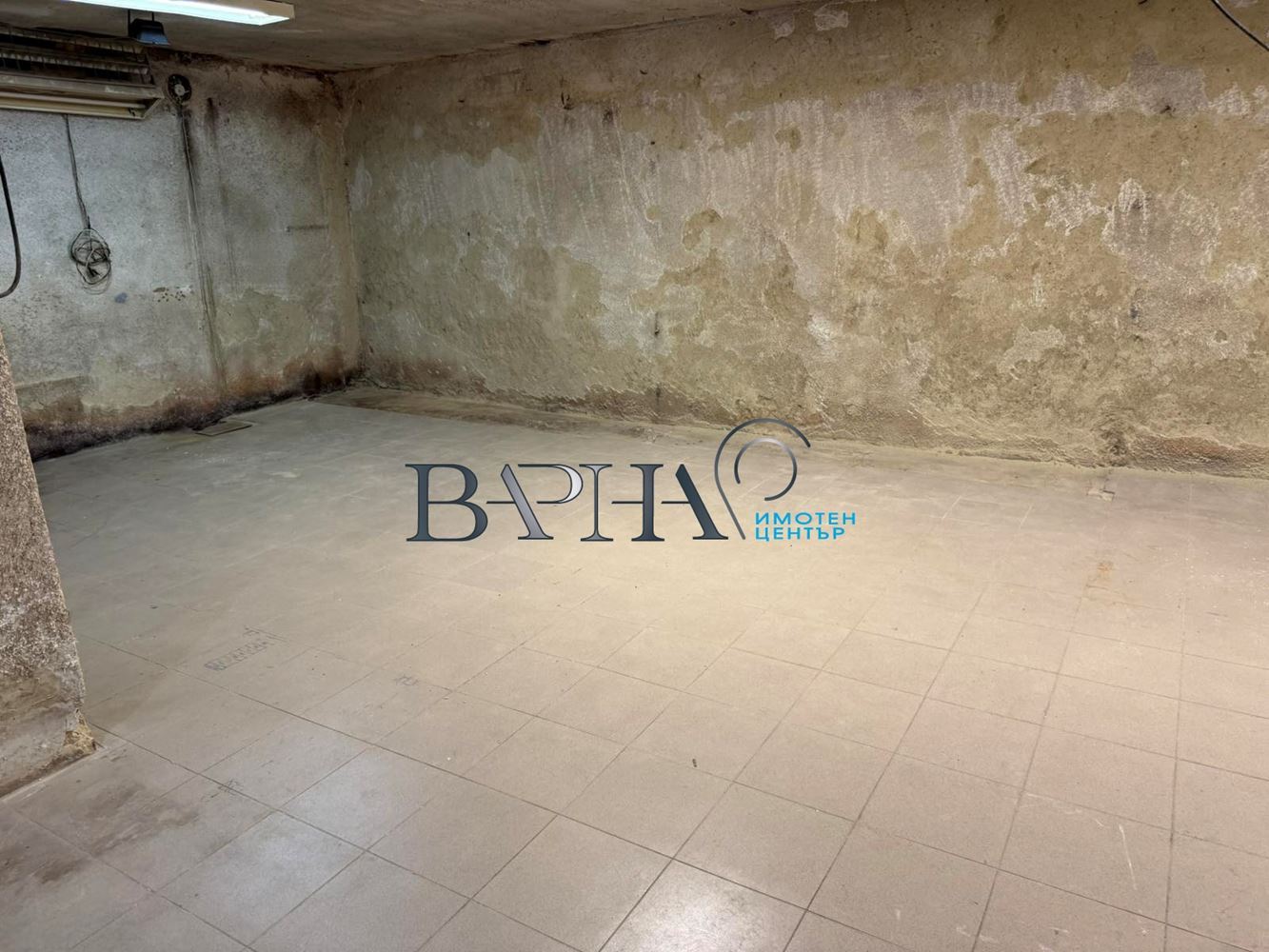 Гараж - Варна, Левски - 0