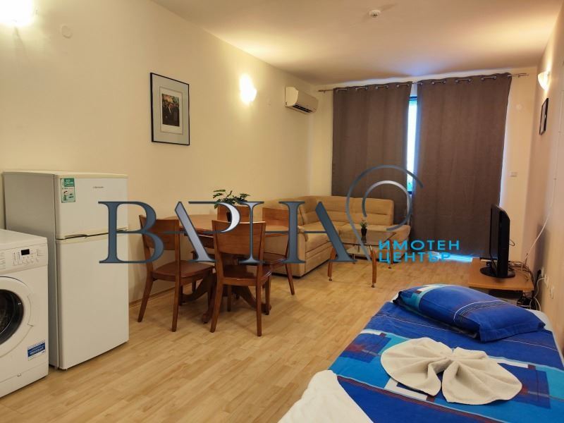 Продава Обзаведен Двустаен Апартамент к.к. Зл. Пясъци - 0