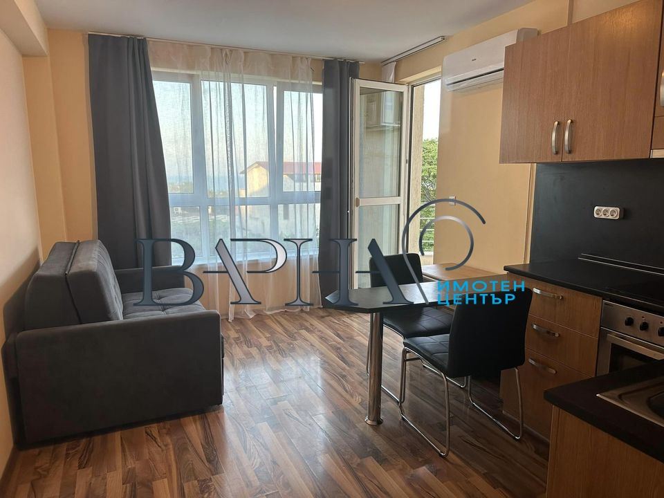 Продава Двустаен Апартамент с Паркомясто - 0