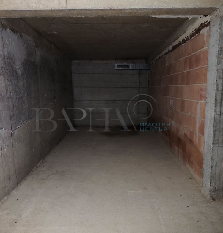 Гараж - Варна, Трошево - 0