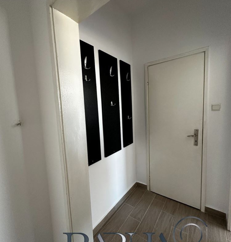 2-стаен - Варна, Младост 1 - 0