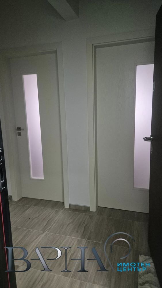 2-стаен - Варна, Младост 2 - 0