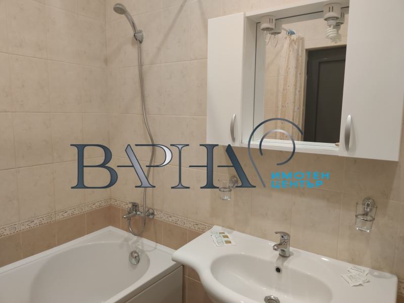 Продава Обзаведен Двустаен Апартамент к.к. Зл. Пясъци - 0