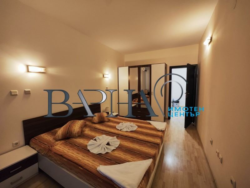 Продава Обзаведен Двустаен Апартамент к.к. Зл. Пясъци - 0