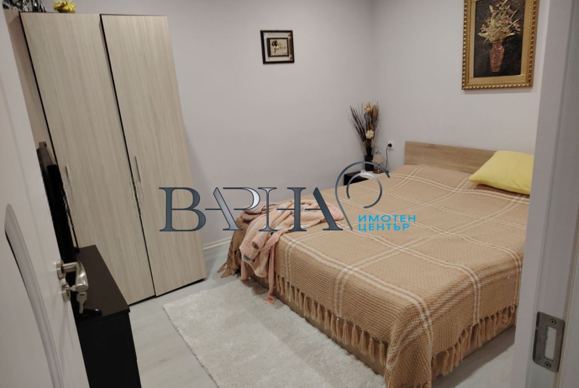 Продава Къща с Двор в с. Аврен - 0