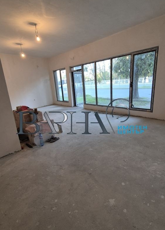 Магазин Под Наем в Аспарухово - 0