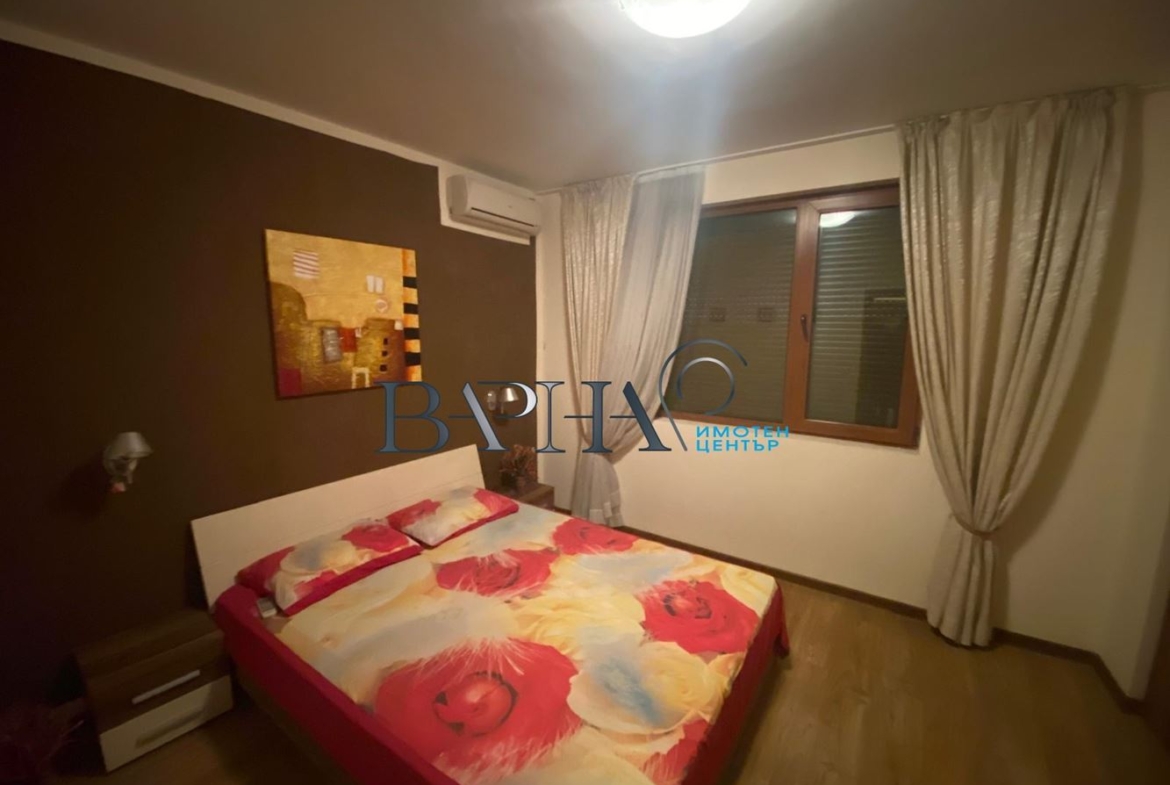 Просторен Двустаен Апартамент - 0