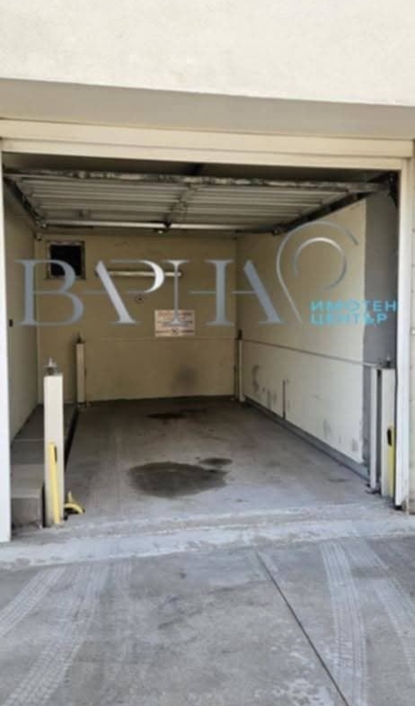 Гараж - Варна, Левски - 0