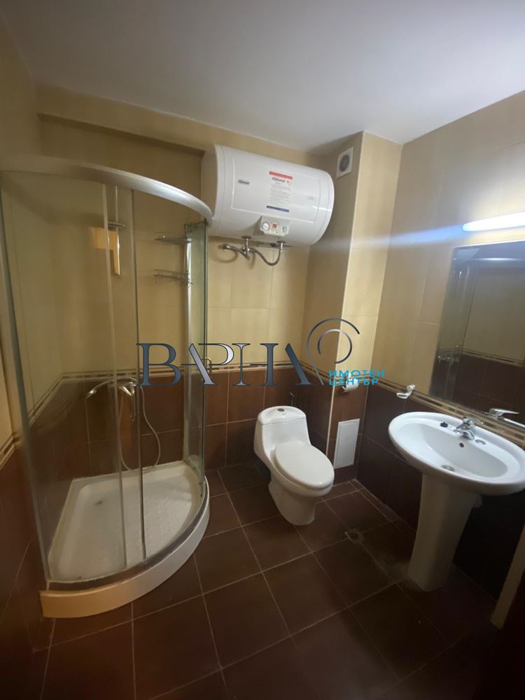 Просторен Двустаен Апартамент - 0