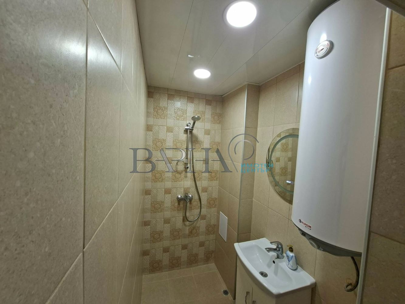 3-стаен - Варна, Цветен - 0