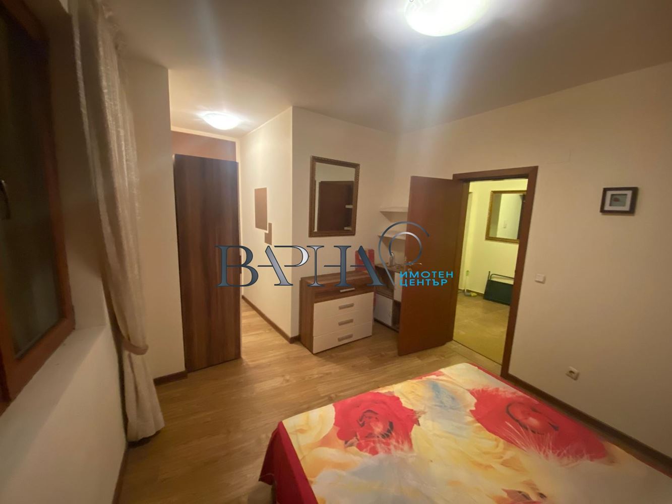 Просторен Двустаен Апартамент - 0