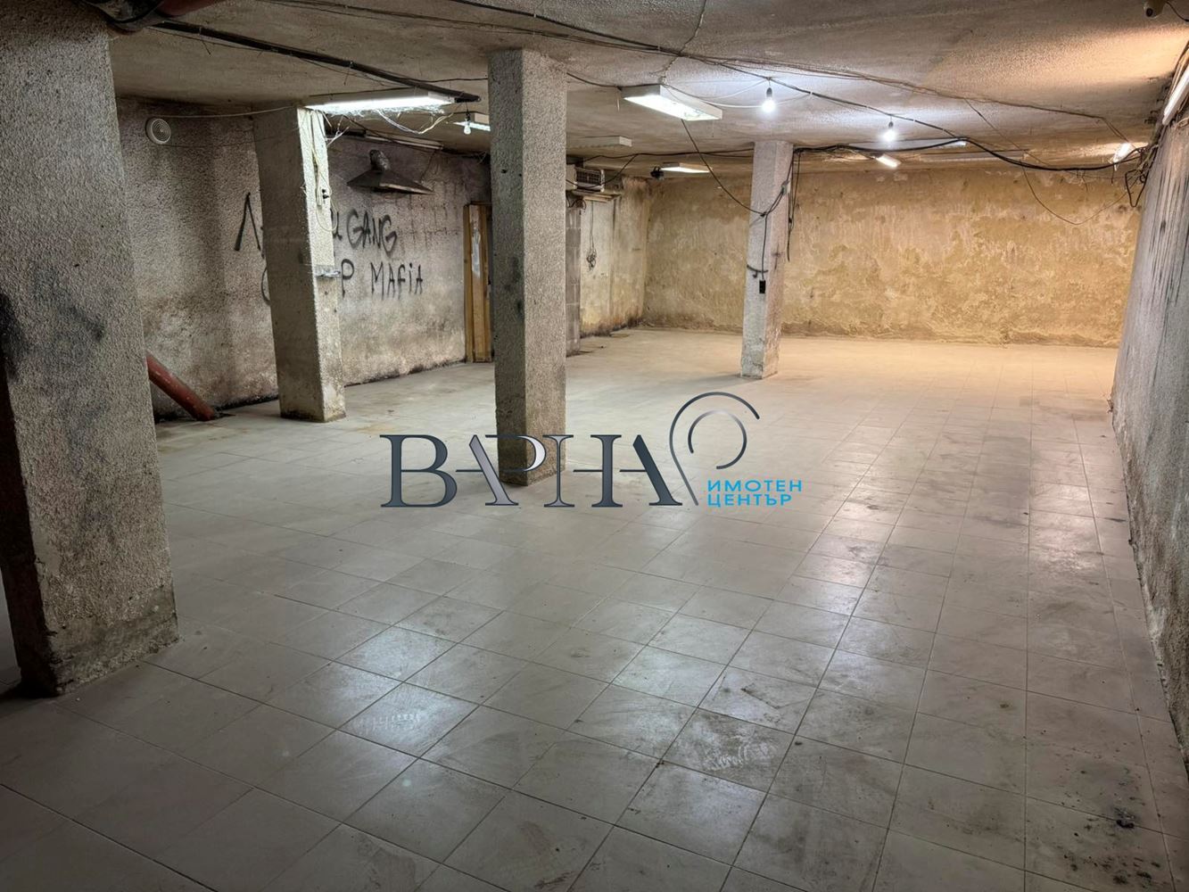 Гараж - Варна, Левски - 0