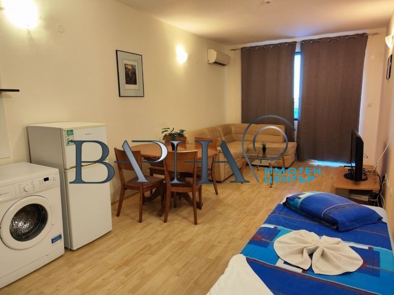 Продава Обзаведен Двустаен Апартамент к.к. Зл. Пясъци - 0