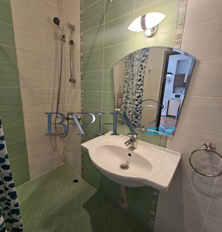 Продава обзаведен двустаен апартамент к.к. Зл Пясъци - 0