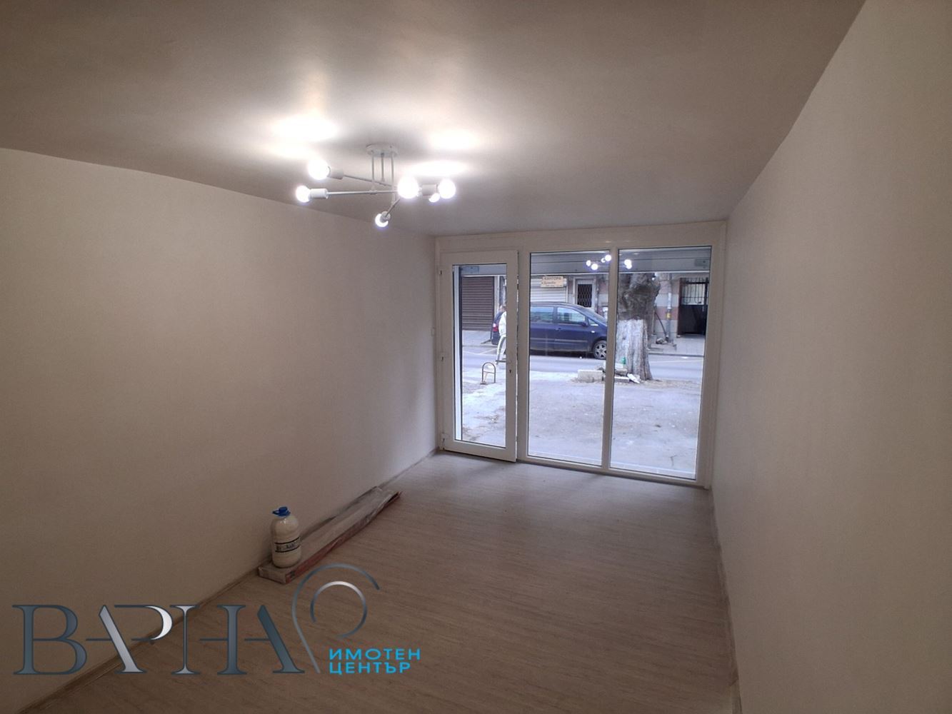 Офис – Варна, Зимно кино Тракия-0 Офис - Варна, Зимно кино Тракия - 0