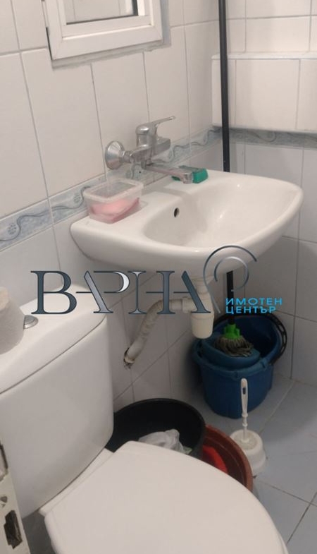 Продава Гарсониера След Ремонт в кв. Владиславово - 0