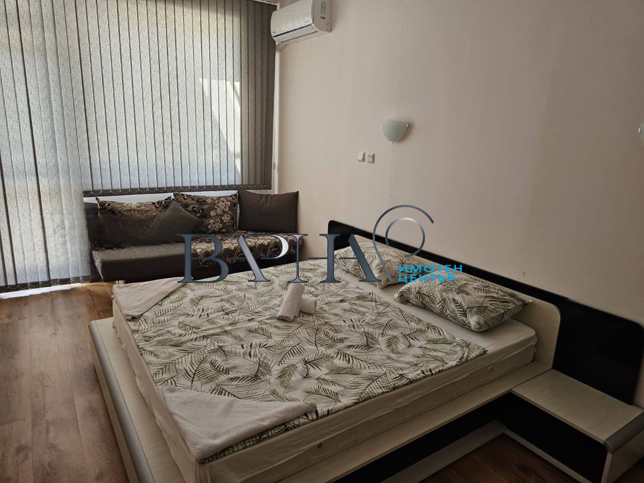 Продава обзаведен двустаен апартамент к.к. Зл Пясъци - 0