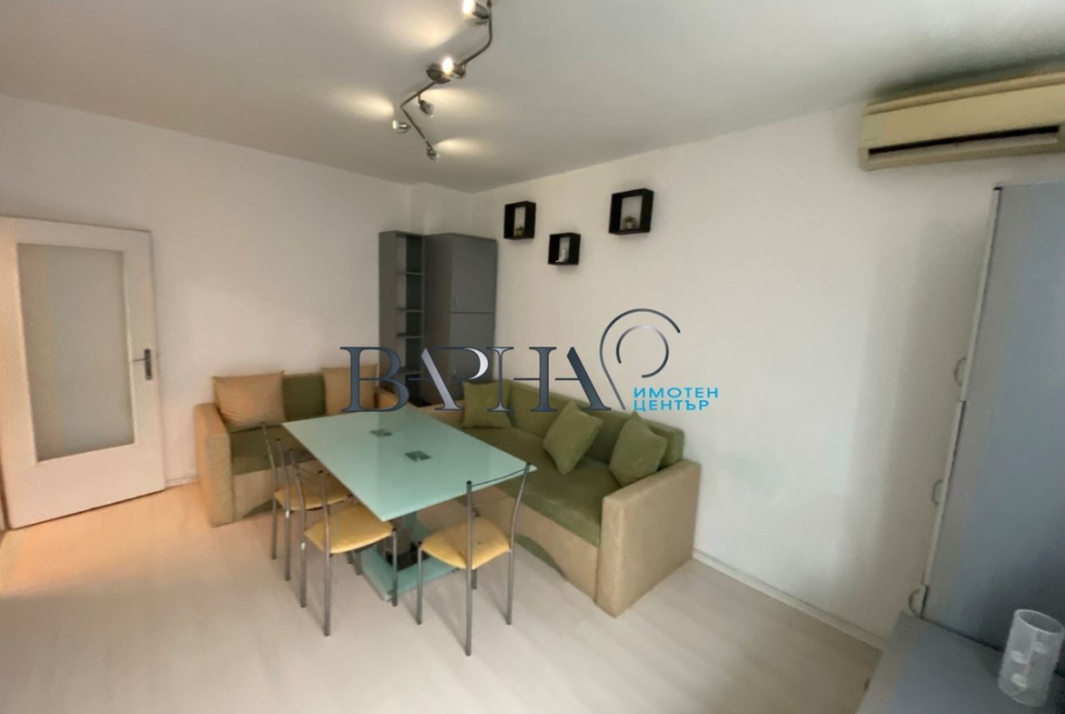 Продава Тристаен Апартамент Панелен Блок Трошево - 0