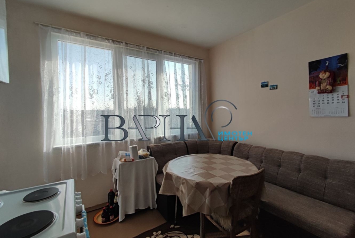 Етаж от къща - Добрич, област, гр.Генерал Тошево - 0