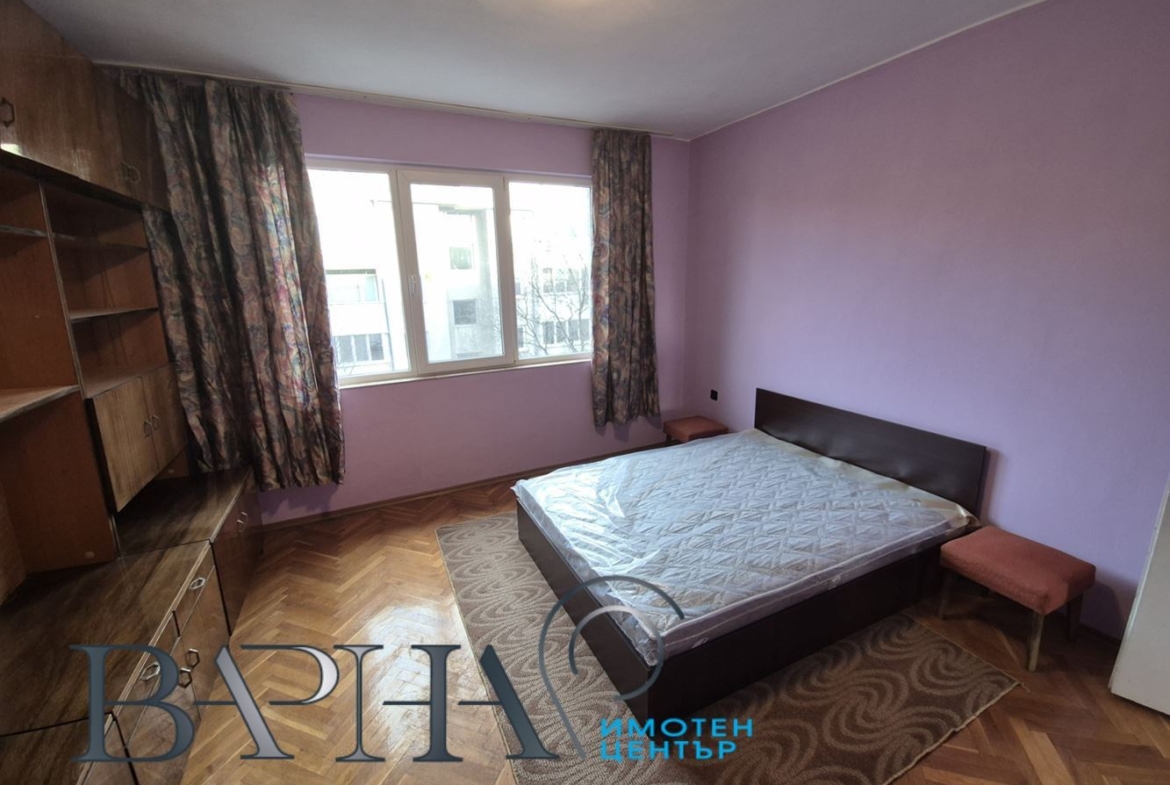3-стаен - Варна, Колхозен пазар - 0