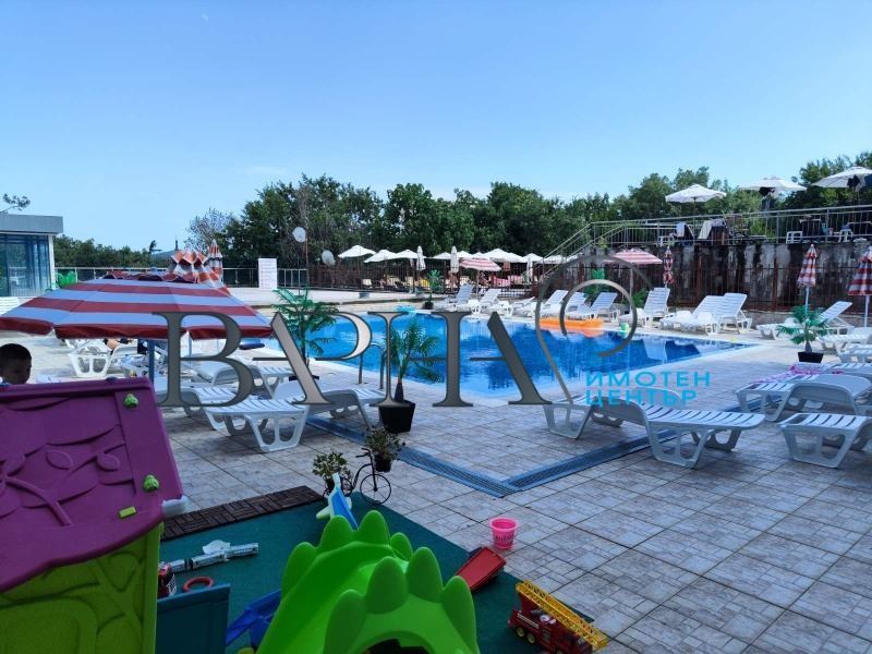 Продава Обзаведен Двустаен Апартамент к.к. Зл. Пясъци - 0